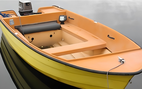 Towing boat